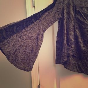 Abercrombie & Fitch “Butterfly Sleeve” Shirt